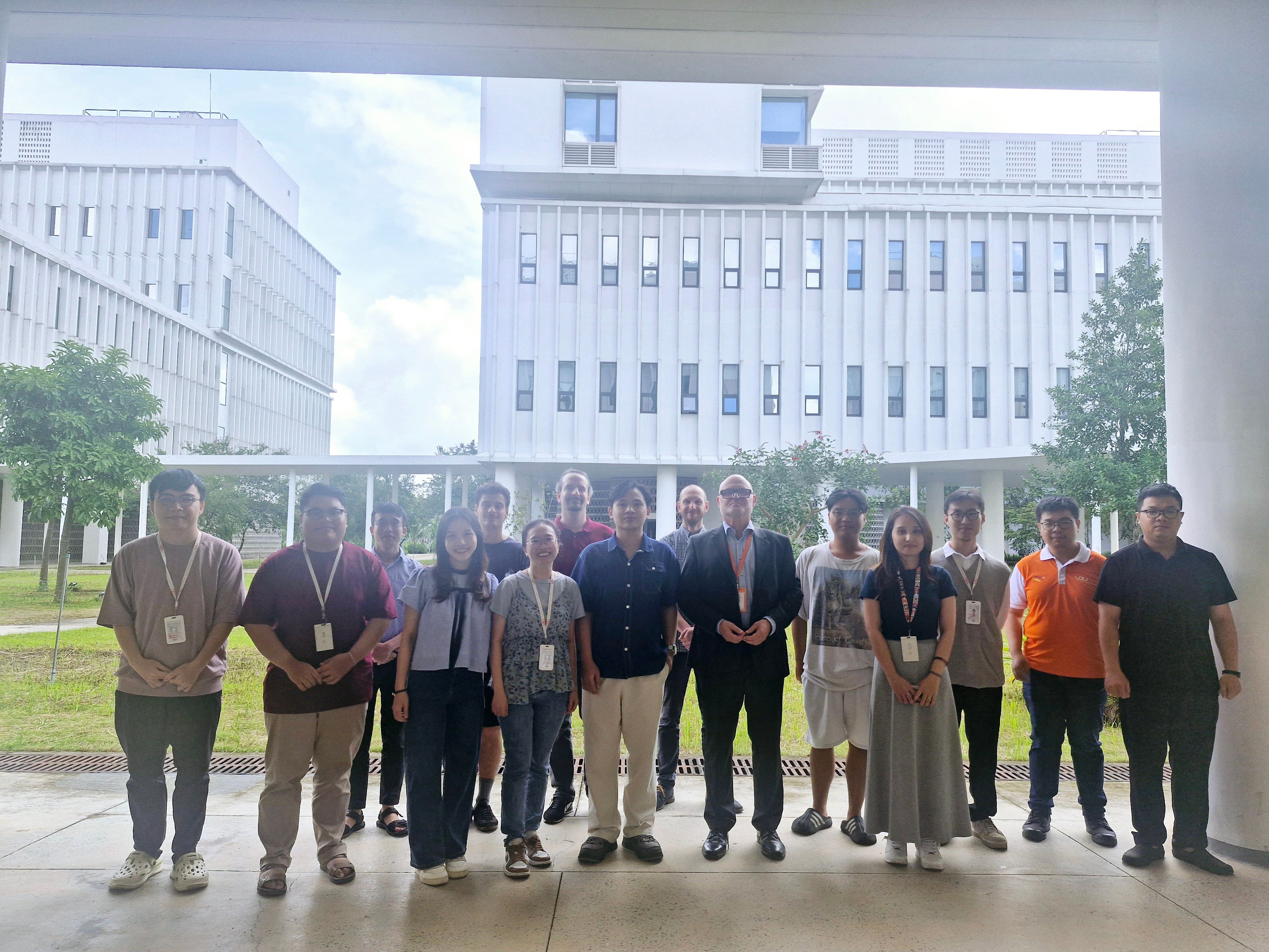 German Flying Faculty at VGU Campus - Photo 4