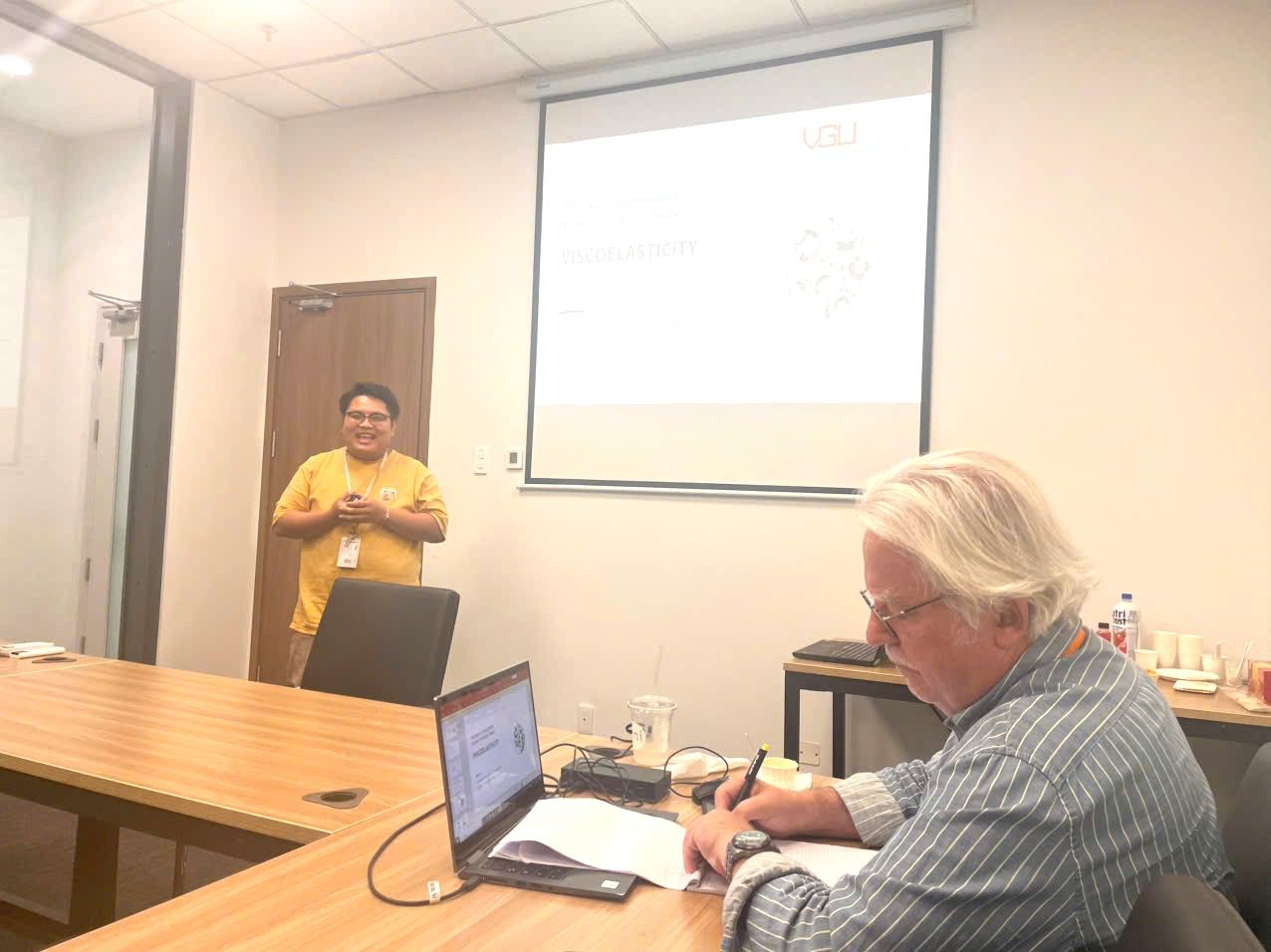 Mechanics of Materials: Constitutive Modeling & Fracture Mechanics Student Presentations