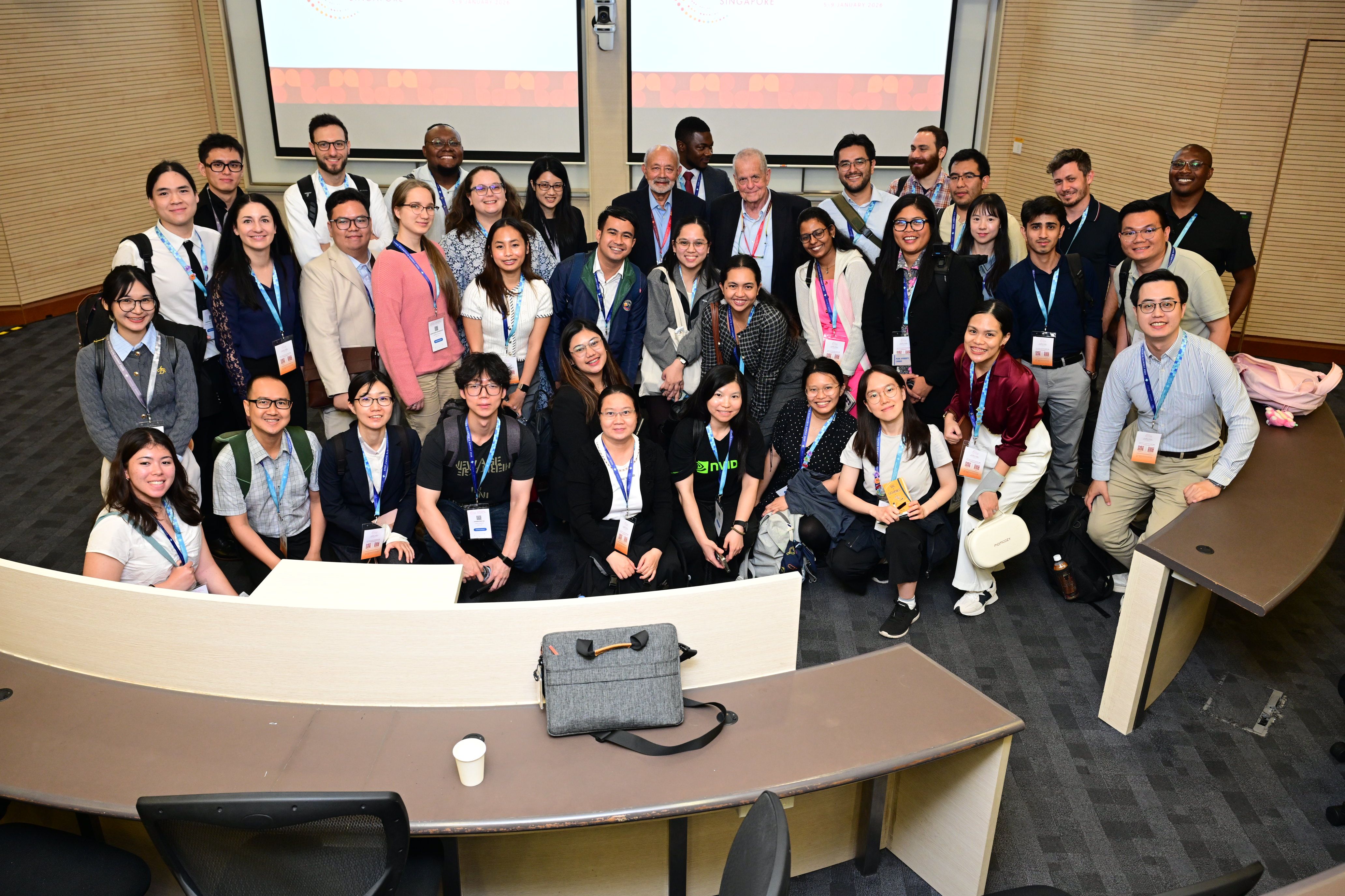 Dr. Linh Duong in discussion with Nobel Laureates