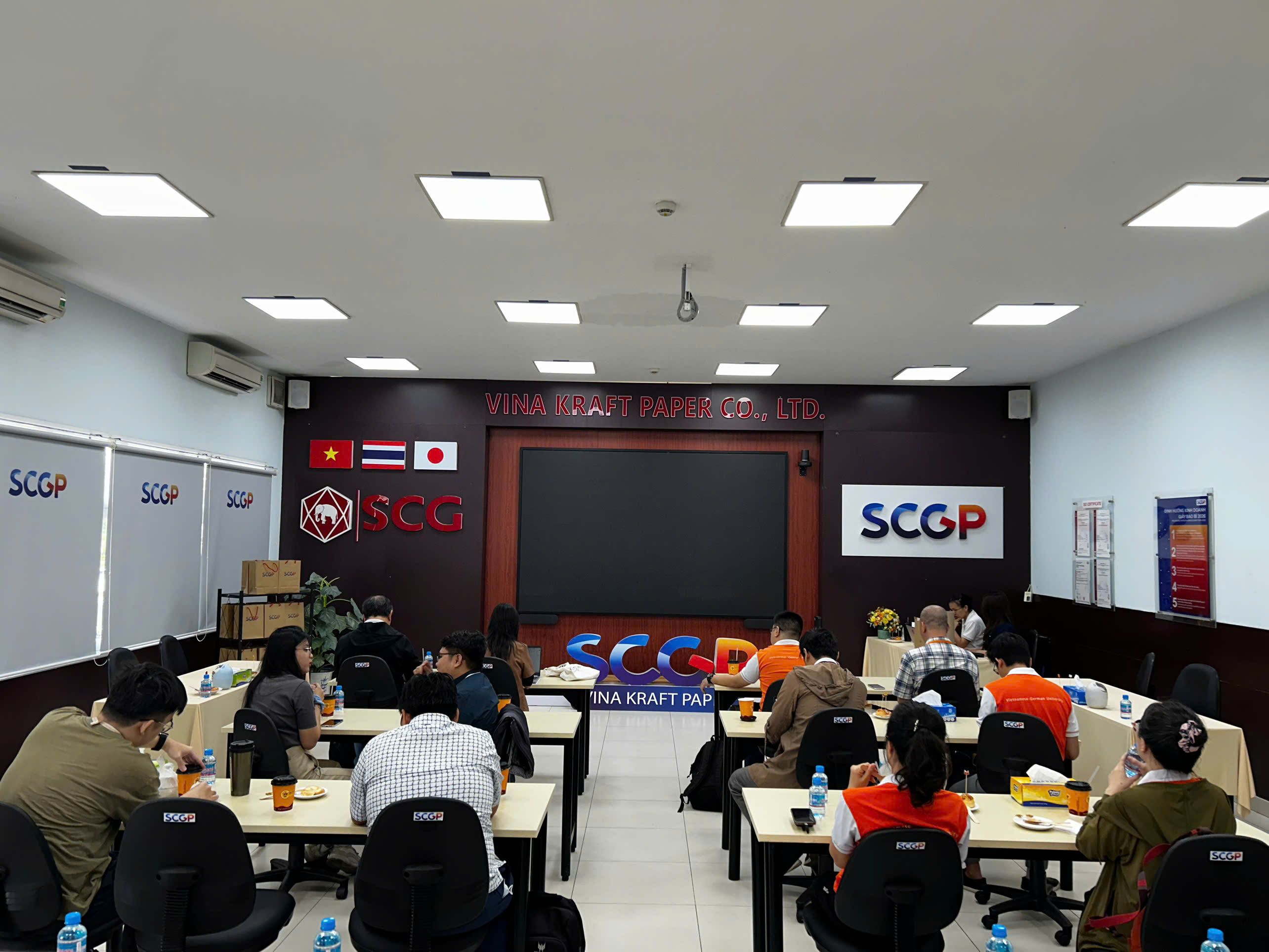 Vina Kraft paper quality control testing lab - Illustration 3