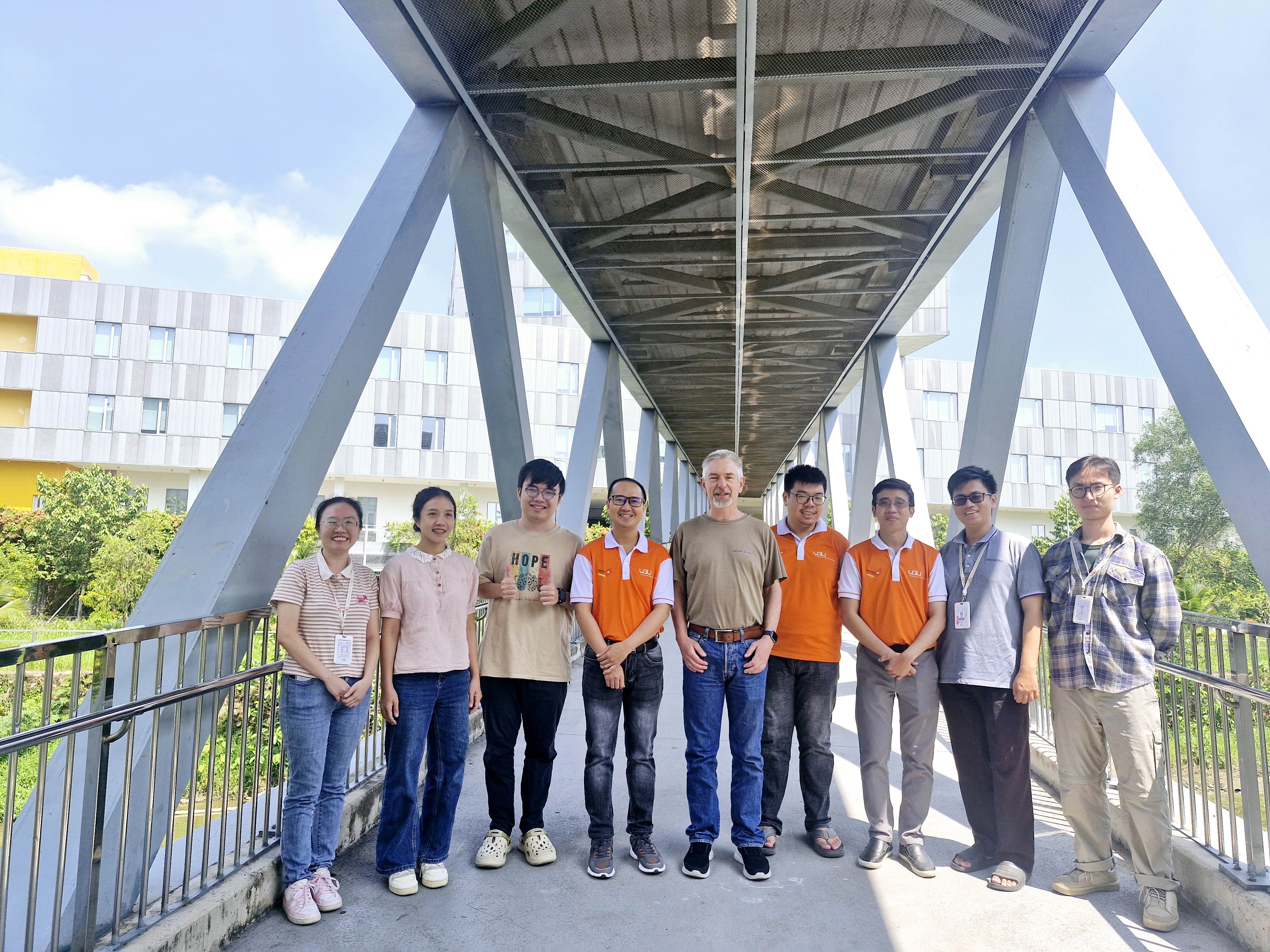 Engineering Ceramics: Advanced Structural Ceramics with Flying Faculty Prof. Michael Scheffler